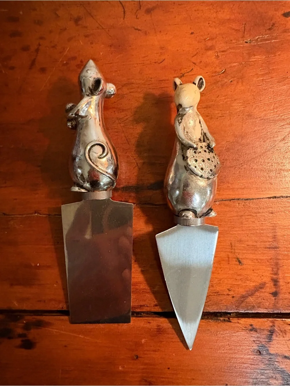 Boston Warehouse stainless Steel Mouse Cheese Knife Set 2